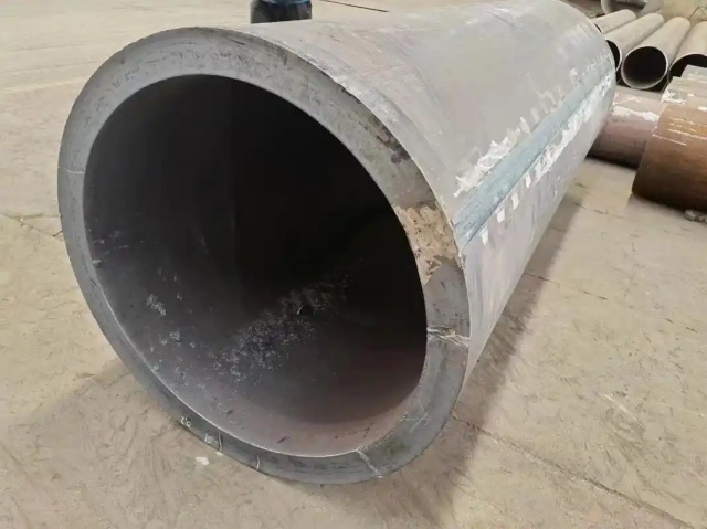 津南30CrMo大口径无缝钢管